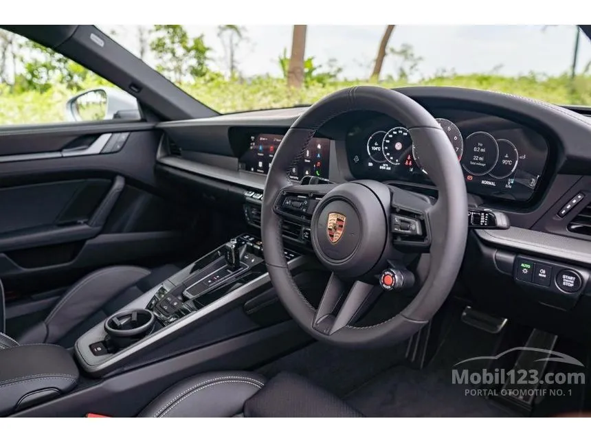 2025 Porsche 911 Carrera Coupe