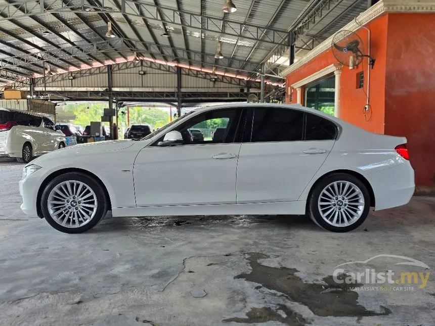 2013 BMW 328i Luxury Line Sedan
