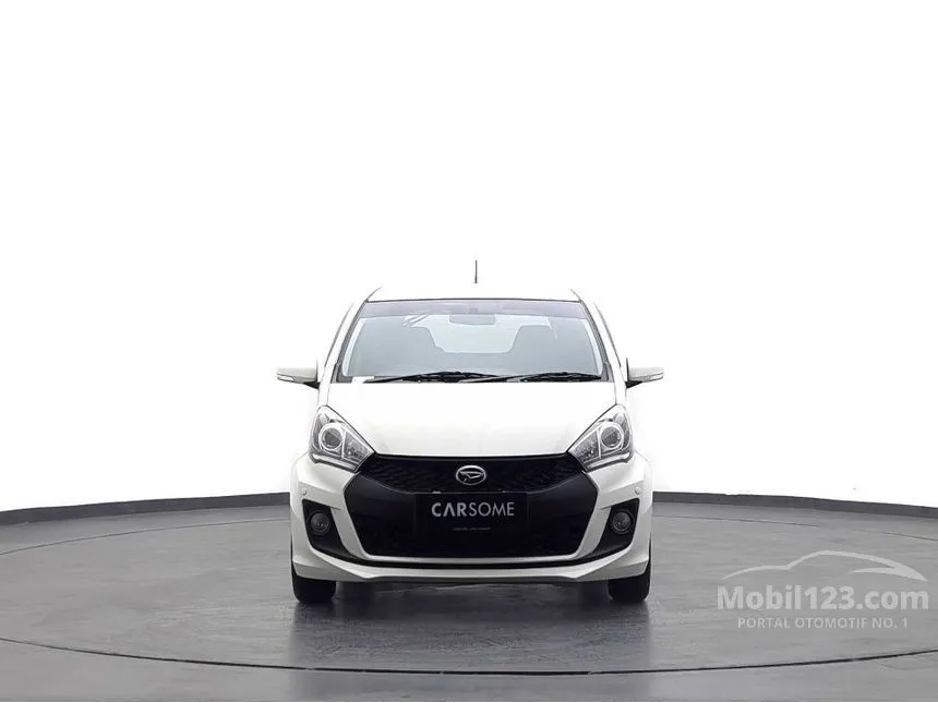 2017 Daihatsu Sirion D Hatchback