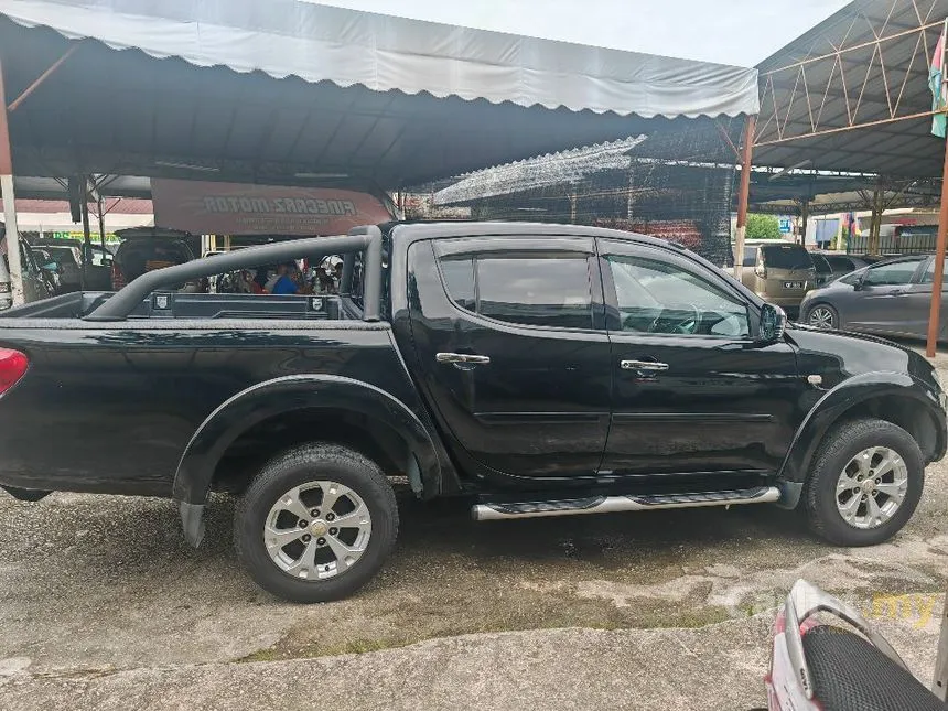 2012 Mitsubishi Triton VGT Dual Cab 4X4 Pickup