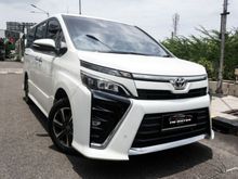 2018 Toyota Voxy 2.0 R80 Wagon like new, good choice, perfect