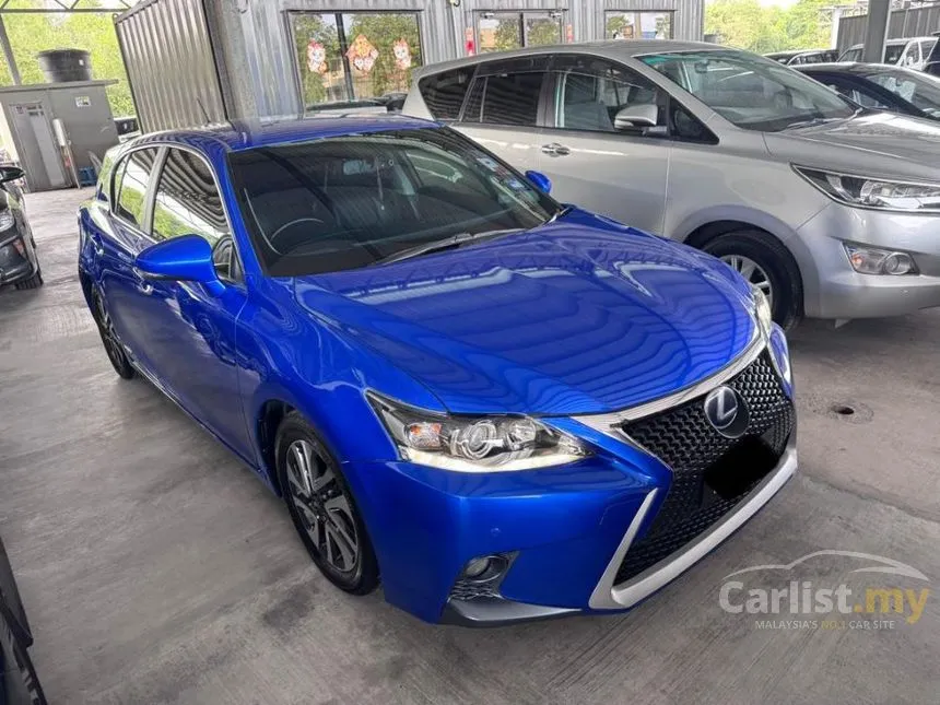 2011 Lexus CT 200h Hatchback