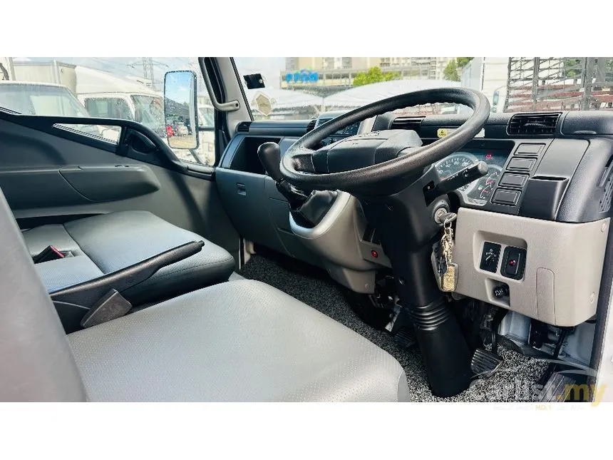 2020 Mitsubishi Fuso canter FE71PB Lorry