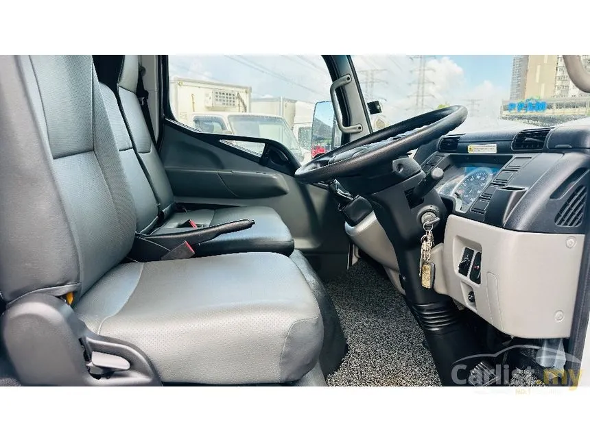 2020 Mitsubishi Fuso canter FE71PB Lorry