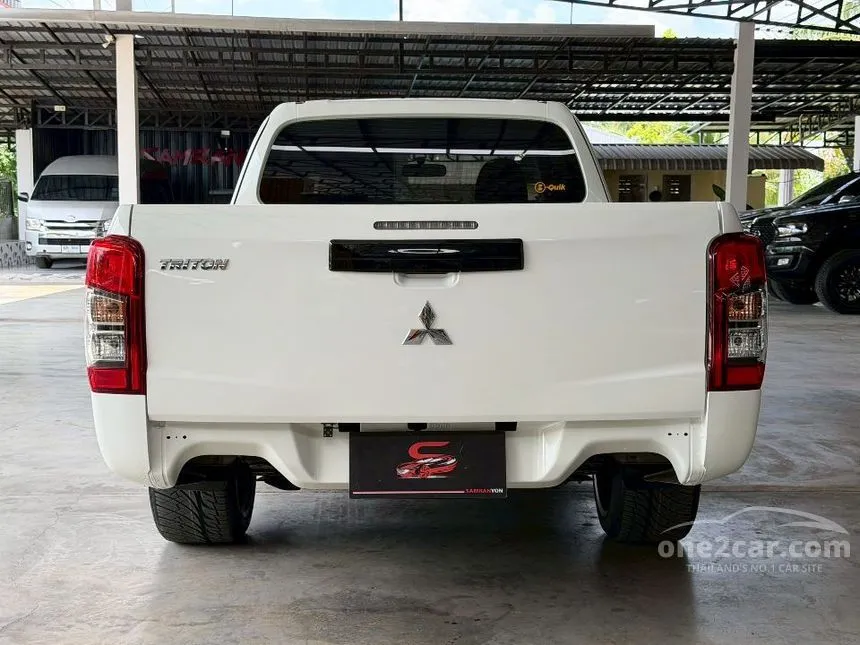 2022 Mitsubishi TRITON GLX Mega Cab Pickup