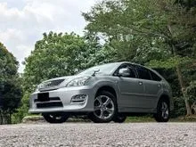 2011 Toyota Harrier 2.4 240G Premium L PANAROMIC ROOF ELECTRIC WHEEL AND SEAT WITH POWER BOOT HIGH SPEC