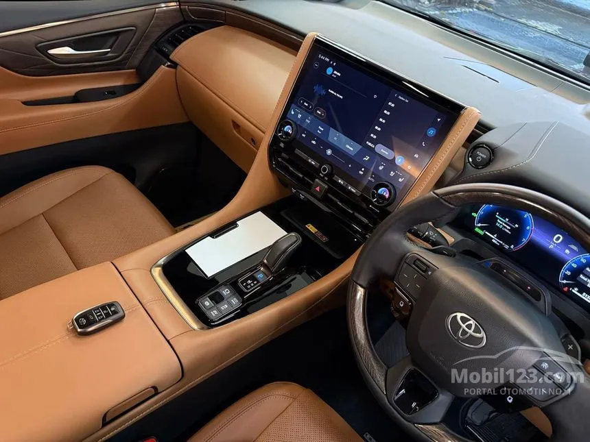 2024 Toyota Vellfire HEV VIP (Premium Color) MPV