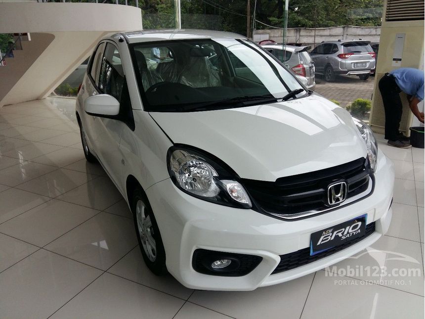 Jual Mobil  Honda  Brio  2019 Satya E 1 2 di DKI Jakarta 