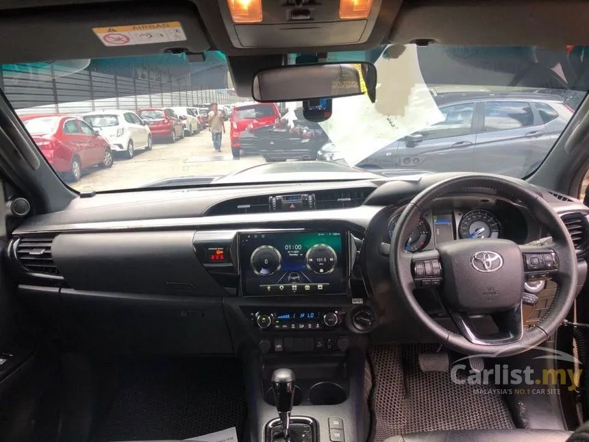 2021 Toyota Hilux Rogue Dual Cab Pickup Truck