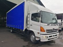 Hino 500 FC7J curtain sider /Isuzu Frr90 curtain sider /Fuso curtain sider /Year register 2021