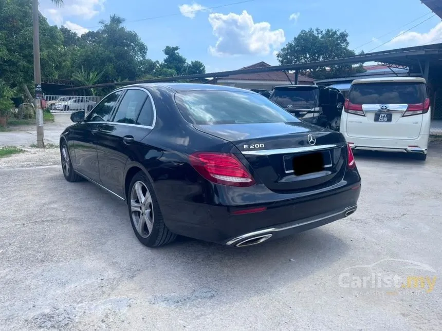 2016 Mercedes-Benz E200 Avantgarde Sedan