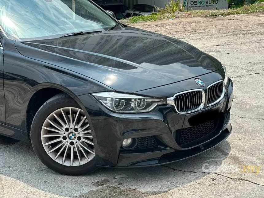 2018 BMW 318i Luxury Sedan