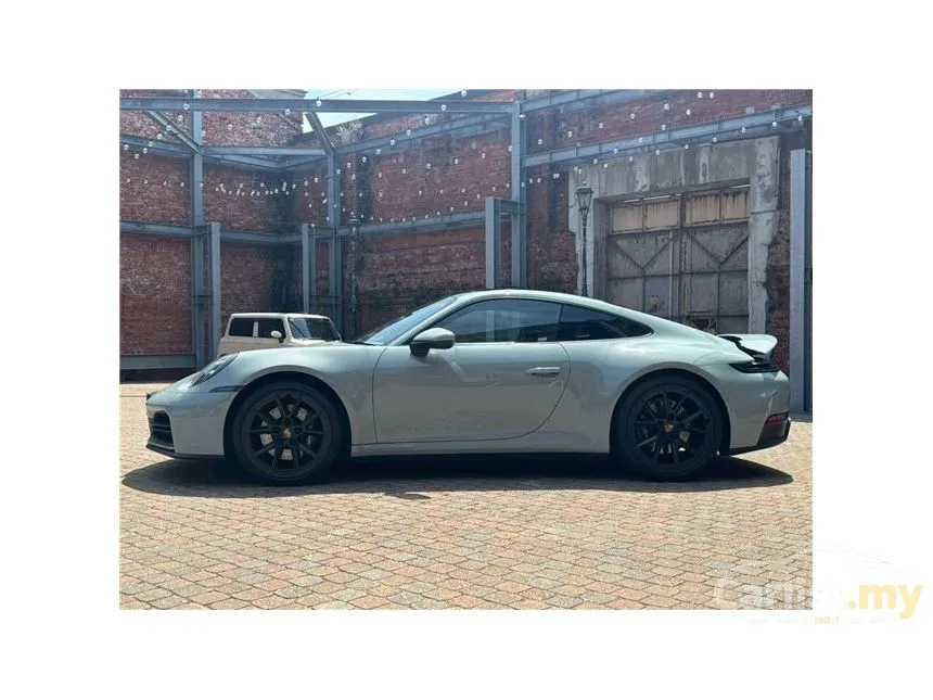 2025 Porsche 911 Carrera Coupe