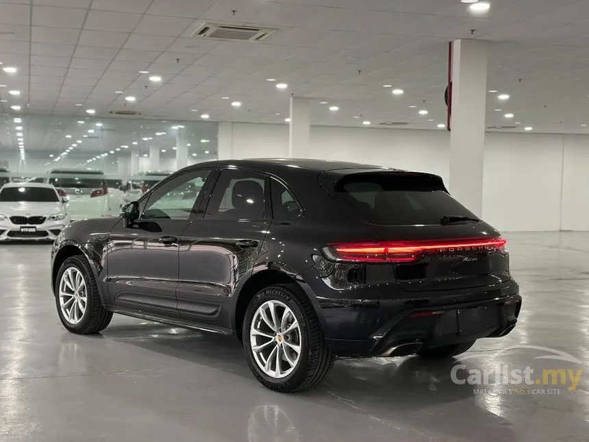 2022 Porsche Macan SUV
