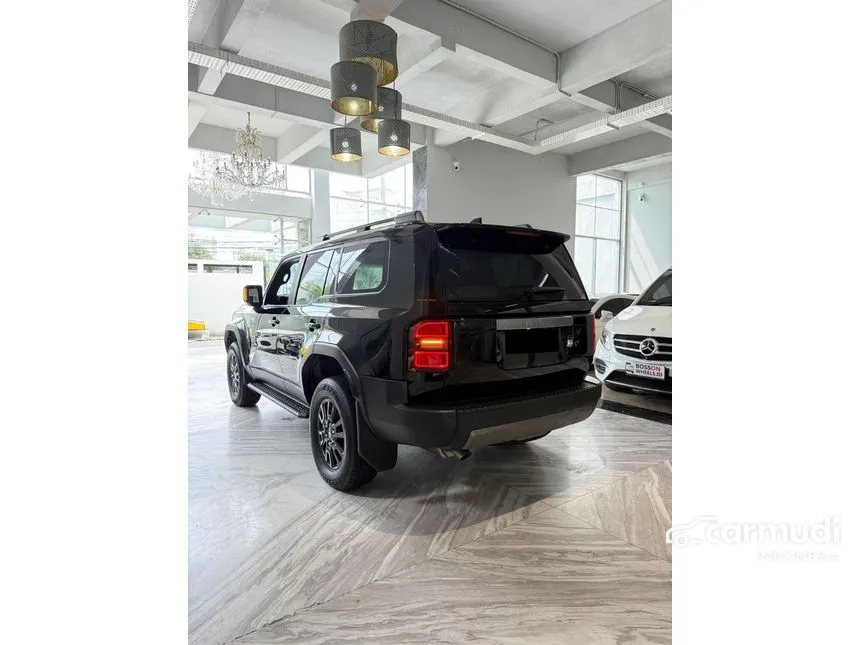 2024 Toyota Land Cruiser Prado VX SUV