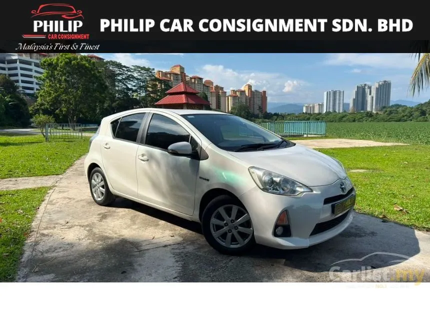2013 Toyota Prius C Hybrid Hatchback