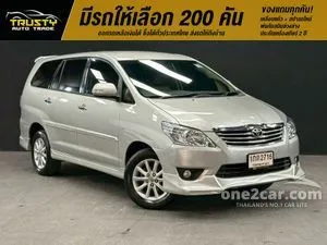 2013 Toyota INNOVA 2.0 V Wagon