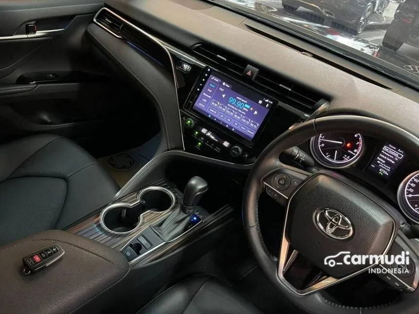 2020 Toyota Camry V Sedan