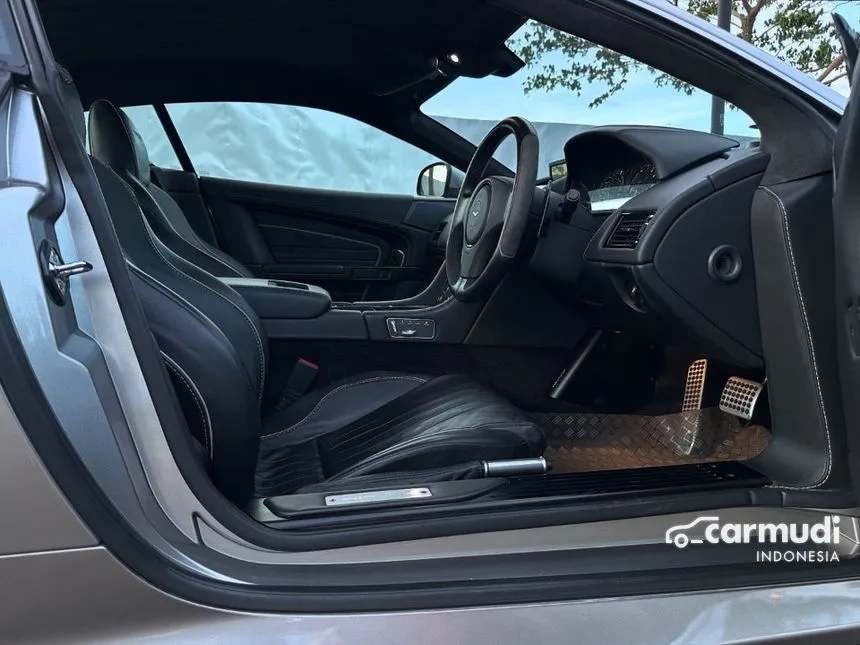 2016 Aston Martin DB9 Coupe