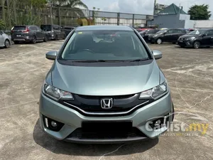 2016 Honda Jazz 1.5 V Hatchback