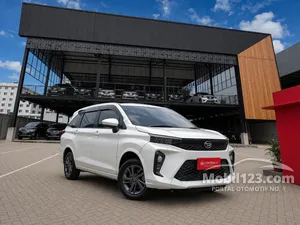 2022 Daihatsu Xenia 1.3 R MPV