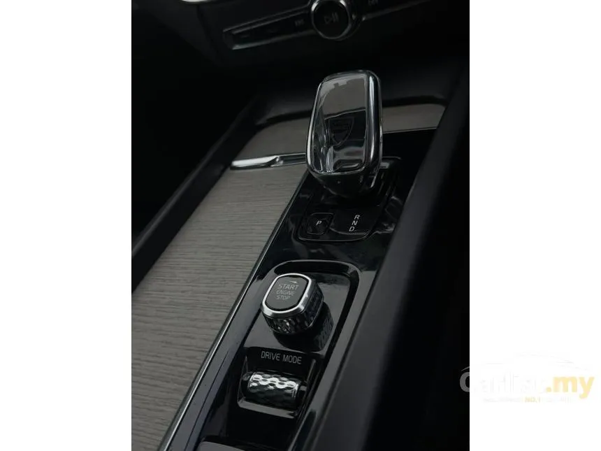 2021 Volvo XC60 Recharge T8 Inscription Plus SUV