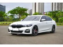2022 BMW 330i 2.0 M Sport Sedan B48 50 Jahre Edition Odo 15 Rbuan Pajak Panjang (TERMURAH)
