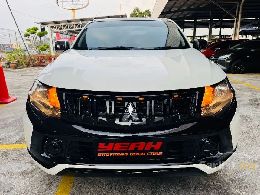 2017 Mitsubishi Triton Quest Dual Cab 4X2 Pickup