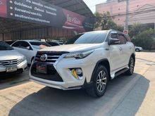 2017 Toyota Fortuner 2.8 (ปี 15-18) V SUV AT