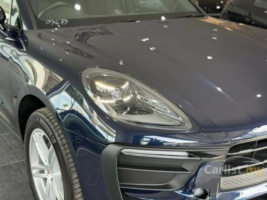 2023 Porsche Macan SUV