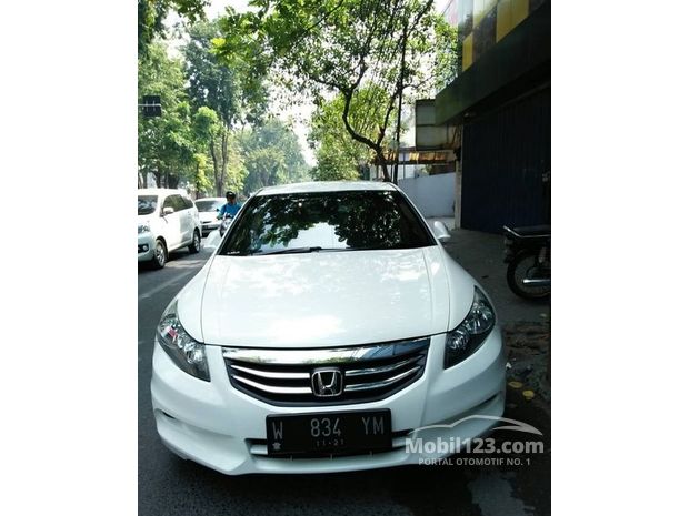 Honda Accord  Mobil  Bekas Baru dijual di Jawa Timur 