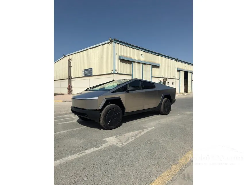2025 Tesla Cybertruck Dual Motor Pickup