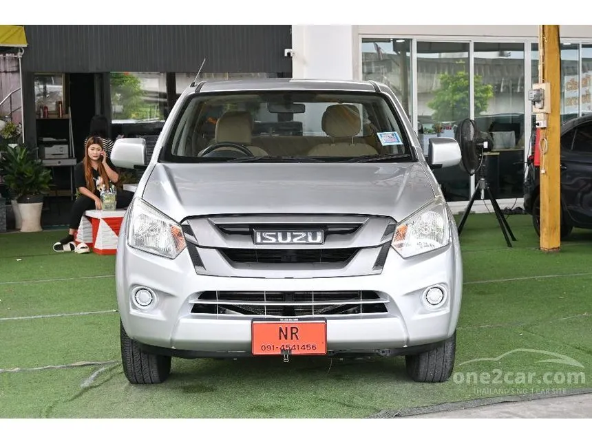 2017 Isuzu D-MAX S Cab-4 Pickup