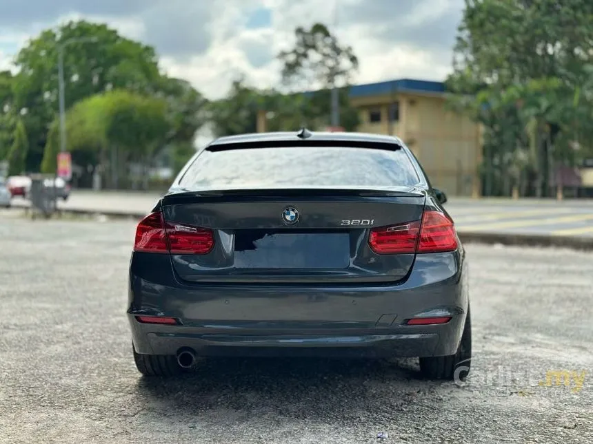 2014 BMW 320i Sport Line Sedan