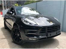 PORSCHE MACAN TURBO 3.6(A)UNREG 2017