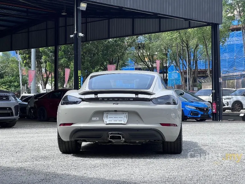 2022 Porsche 718 Cayman Coupe
