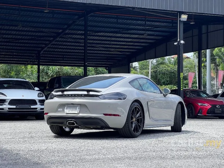 2022 Porsche 718 Cayman Coupe