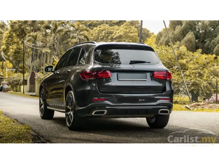 2022 Mercedes-Benz GLC300 4MATIC AMG Line SUV