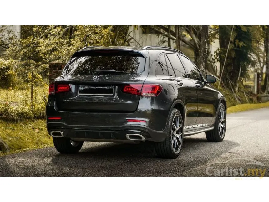2022 Mercedes-Benz GLC300 4MATIC AMG Line SUV