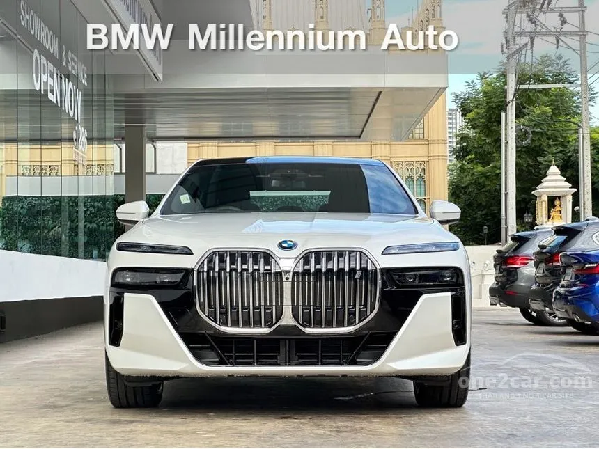 2023 BMW i7 0.0 G70 (ปี 22-28) xDrive60 M Sport 4WD Sedan ใหม่ One2car