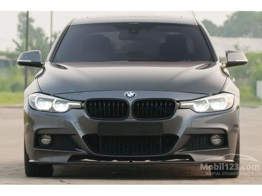 2019 BMW 330i Sport Shadow Edition Sedan