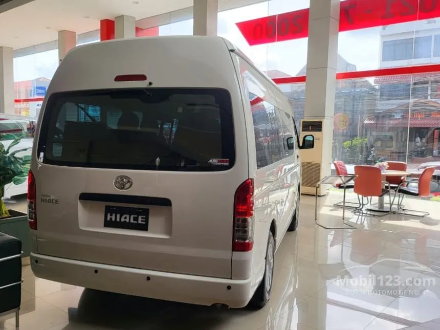 2025 Toyota Hiace Commuter Van