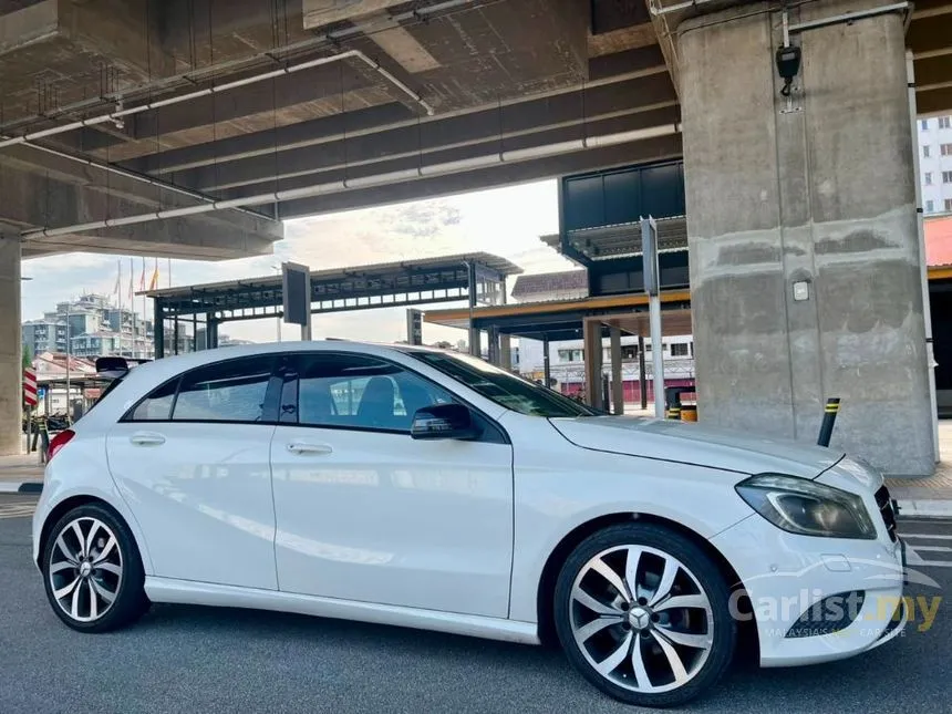 2015 Mercedes-Benz A200 Hatchback