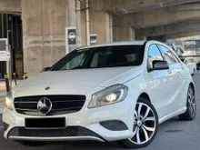 2015 Mercedes-Benz A200 1.6 Hatchback // Turbocharged // 7 Speed 7G-DCT // Paddle Shift // Adjustable Power Seat // Memory Seat // Reverse Camera //