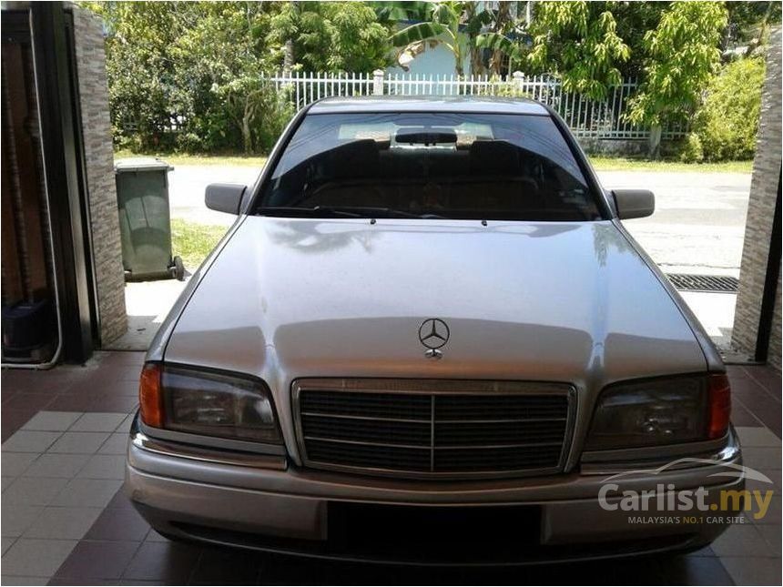 1995 Mercedes-Benz C200 Avantgarde Sedan