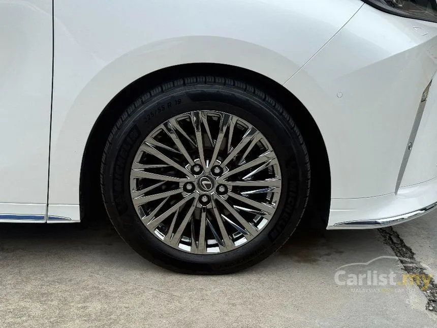 2024 Lexus LM 500h 4 Seater MPV