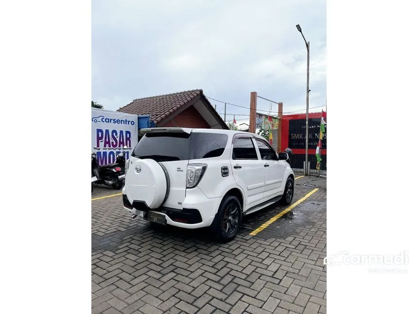 2016 Daihatsu Terios X Extra SUV
