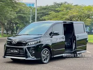 2018 Toyota Voxy 2.0 MPV