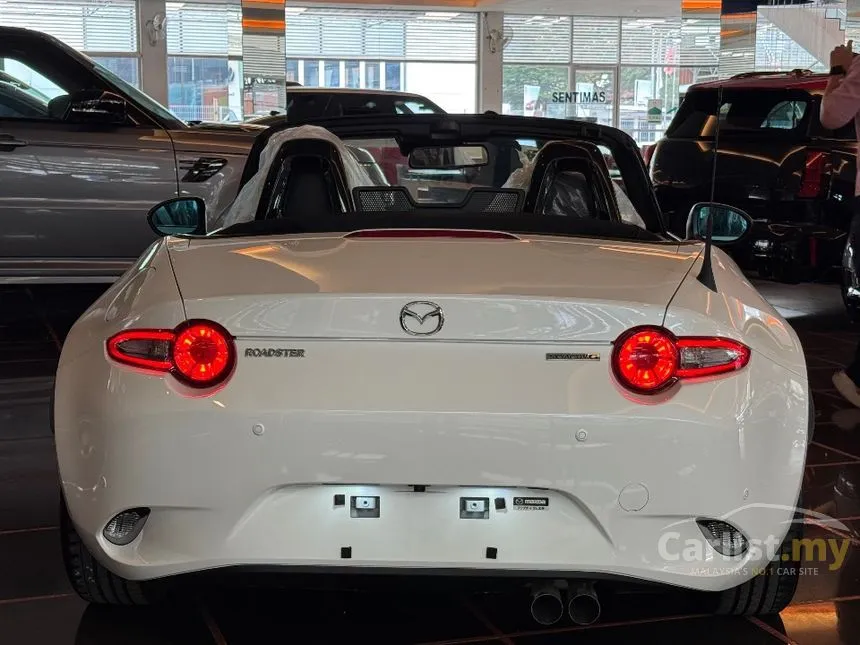2023 Mazda Roadster 990S Convertible