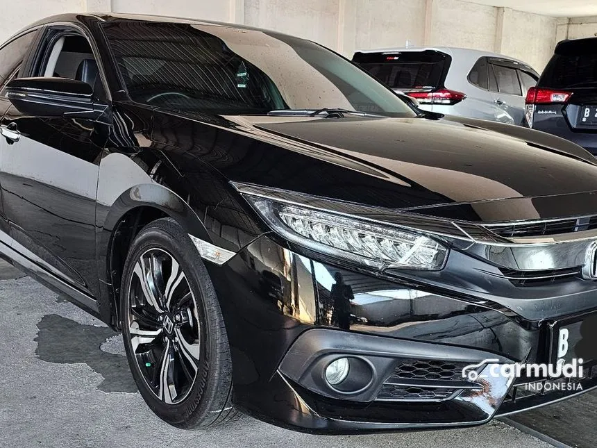 2016 Honda Civic ES Sedan